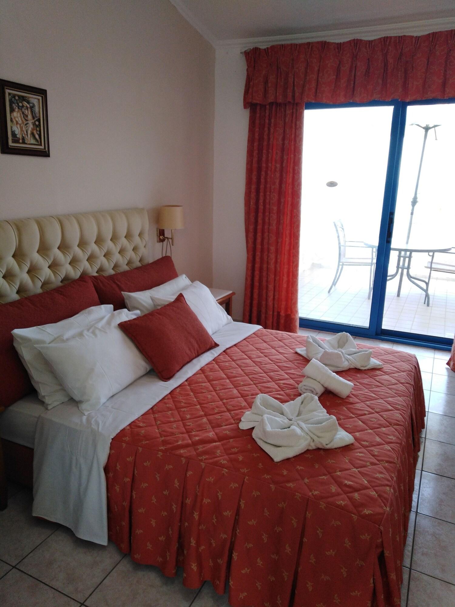 Costa Blu Hotel Benitses  Buitenkant foto