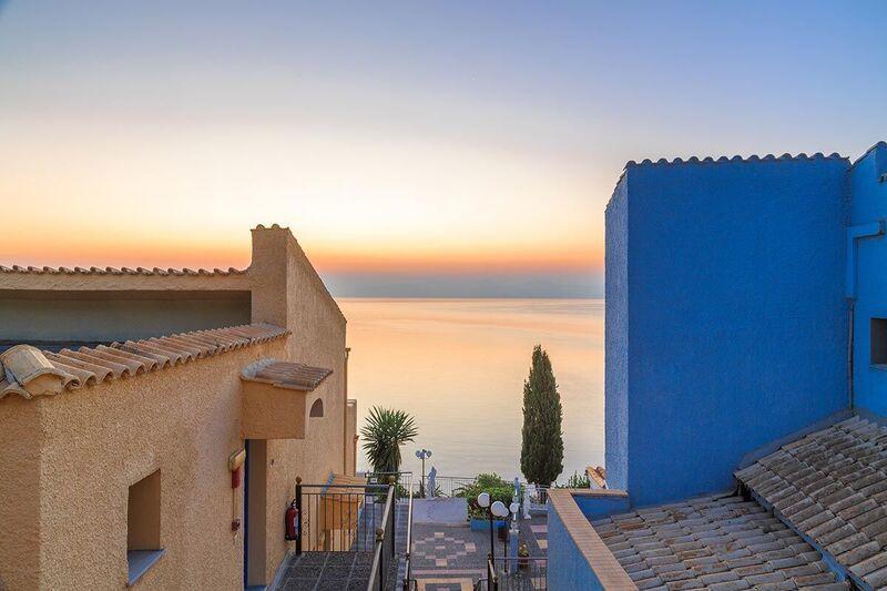 Costa Blu Hotel Benitses  Buitenkant foto